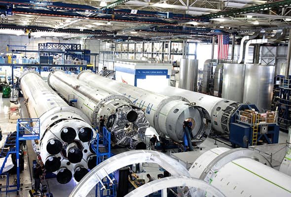 Instalación industrial para procesos de impregnación y absorción sobre sólidos